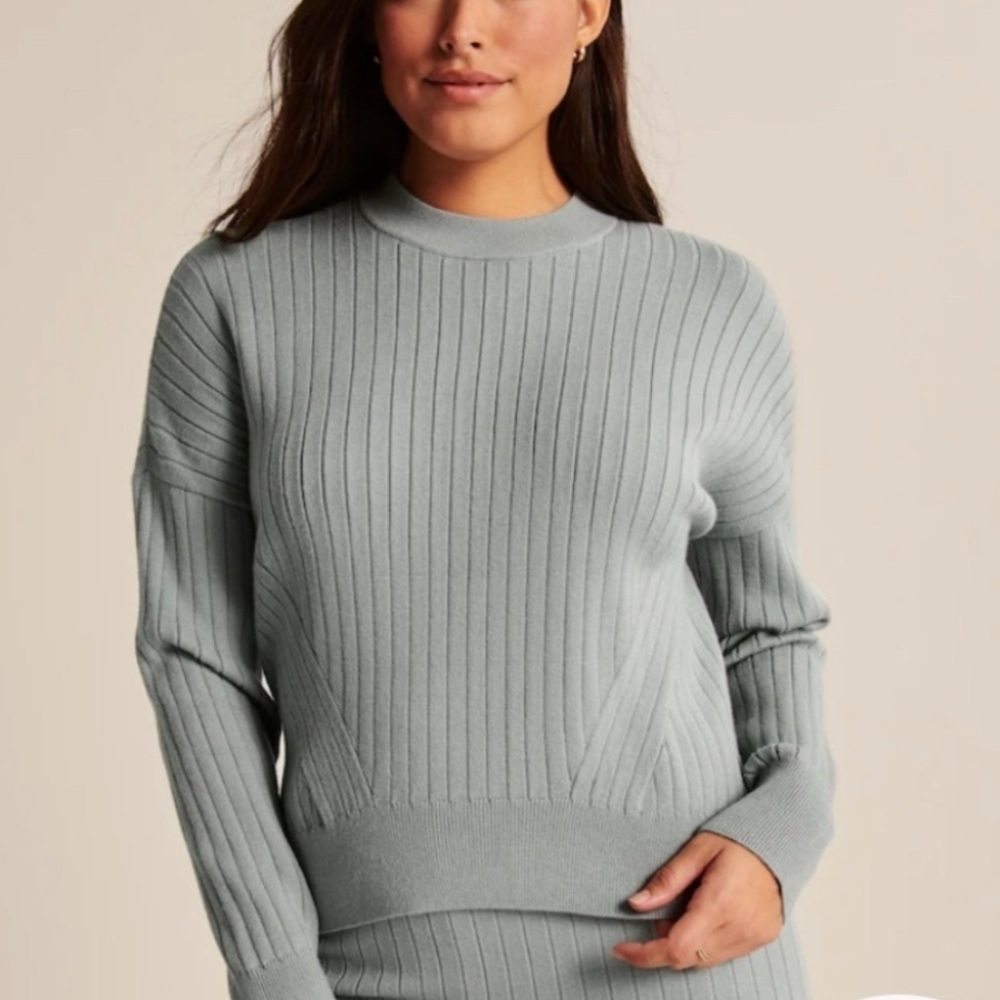 NWT Abercrombie & Fitch Soft Collection Sweater Ribbed Stretchy Long Sleeve SZ L - Picture 3 of 15